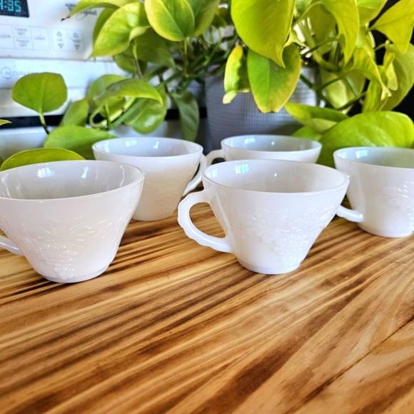 Vintage 1960's Milk Glass Punch Cups By Anchor Hocking - Picture 5 of 5